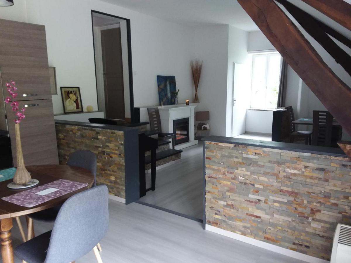 Gite De La Maison Bleue Villa Mirandol-Bourgnounac Esterno foto
